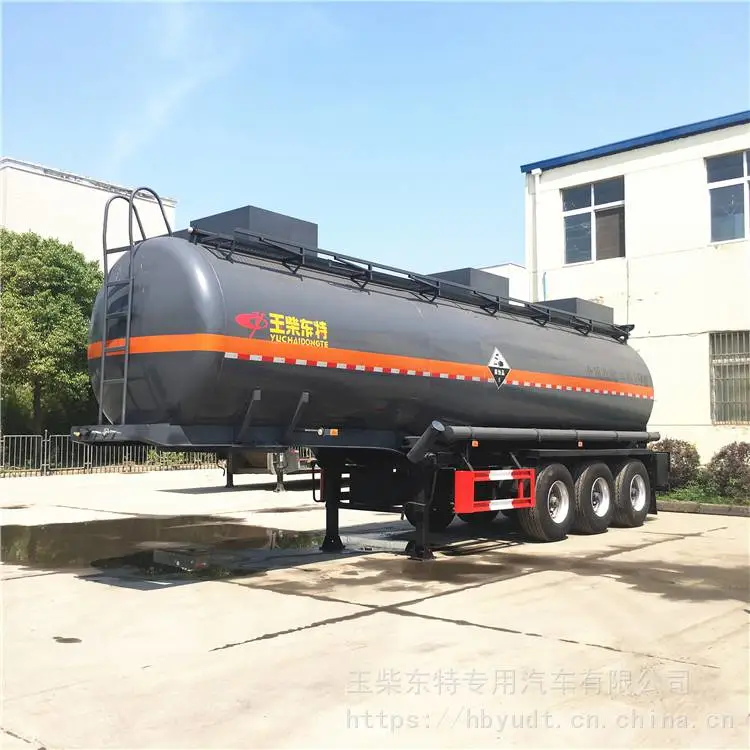 八类化工半挂车 特运衬pe防腐槽罐 钢塑防腐槽罐车