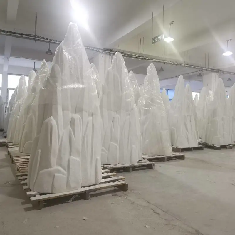 冬季橱窗道具玻璃钢道具 仿真雪山冰山 商场冬季装饰布景道具