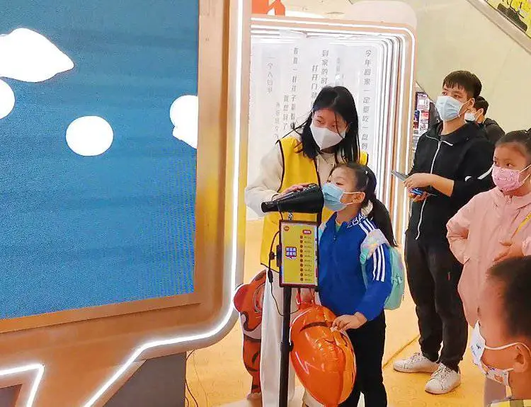 线下活动品牌宣传大屏互动装置丨思念呼呼机 可定制