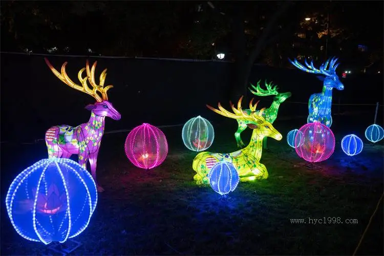 自贡新年花灯制作 华亦彩 设计策划彩灯制作