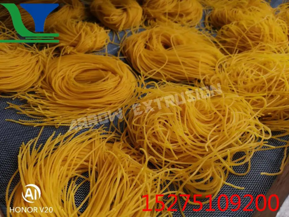 休闲食品方便面加工设备，非油炸方便面生产线，速食面膨化机