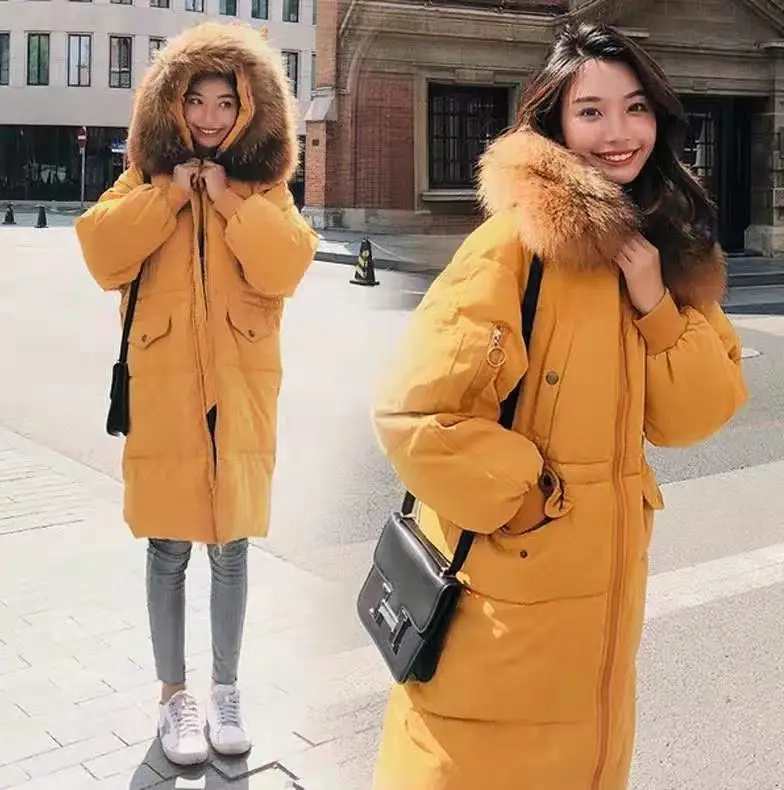 陕西渭南亏本处理棉衣货源几块钱服装毛衣批发拼色羽绒棉衣女学生