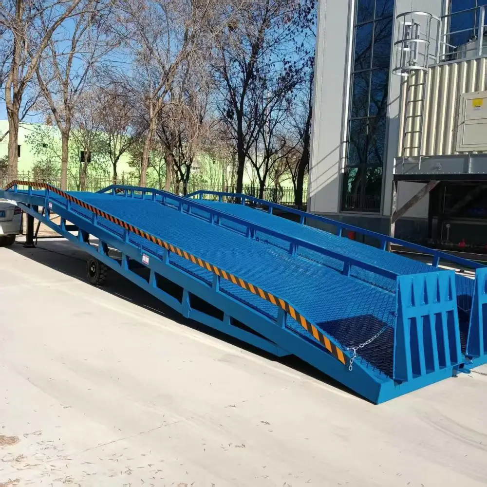 登车桥液压移动式集装箱卸货平台定制 折叠式 不折叠式 可供应现货