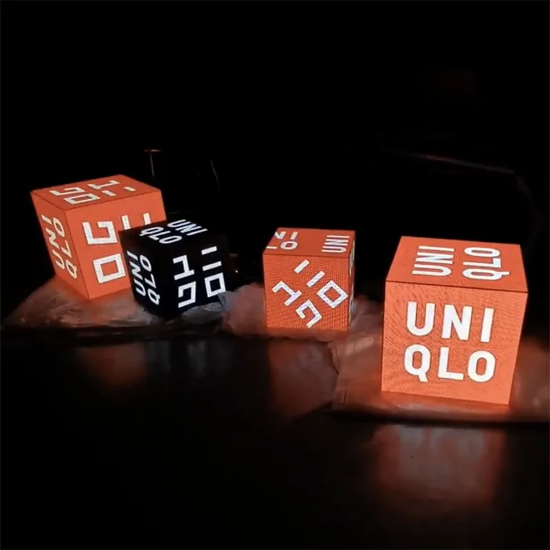 LED魔方屏灯箱发光字logo定制门头侧招牌广告屏悬空旋转led显示屏