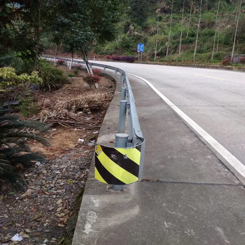 福州平潭高速公路公路波形护栏波形护栏和防撞护栏at2波形梁护栏