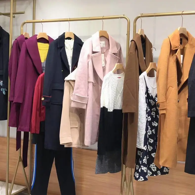 卓雅品牌折扣大衣低价直播休闲河南洛阳地摊服装批发厂尾货