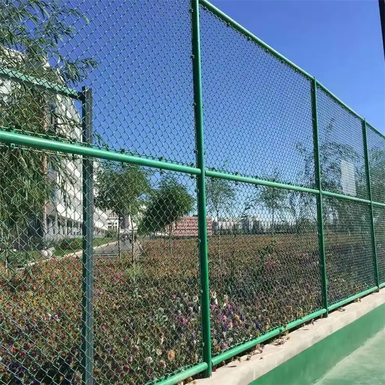 黑龙江桃山竞技场围网 底座勾花网防护网当天发货