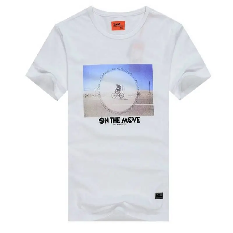 摆地摊卖衣服男装潮牌男式t恤新款哪里有便宜的地摊服装批发