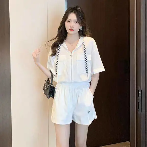 浙江嘉兴哪里有女士套装批发女学生休闲运动套装3-5元服装货源批发