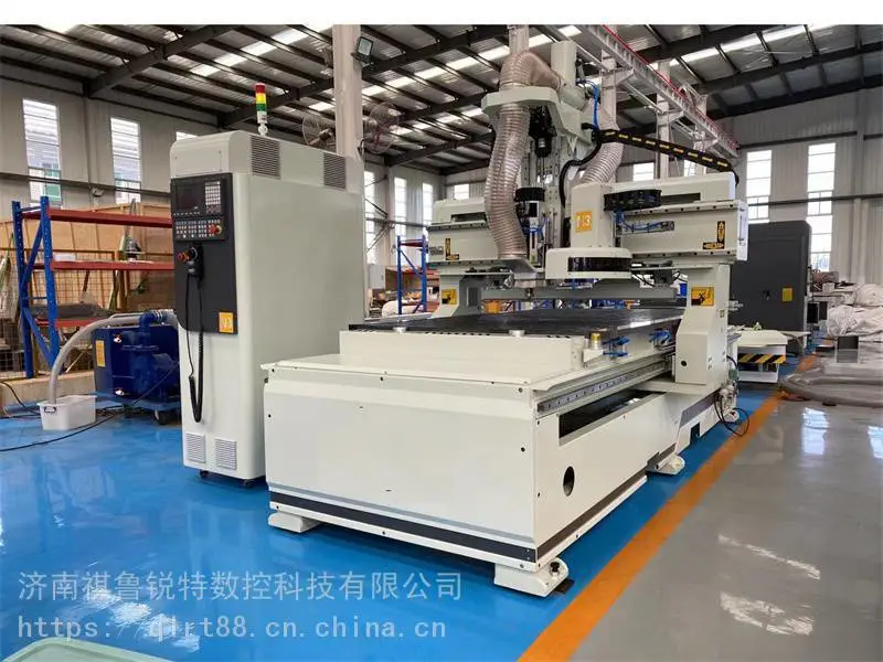 做橱柜开料机数控板式家具开料机全自动板式家具开料机