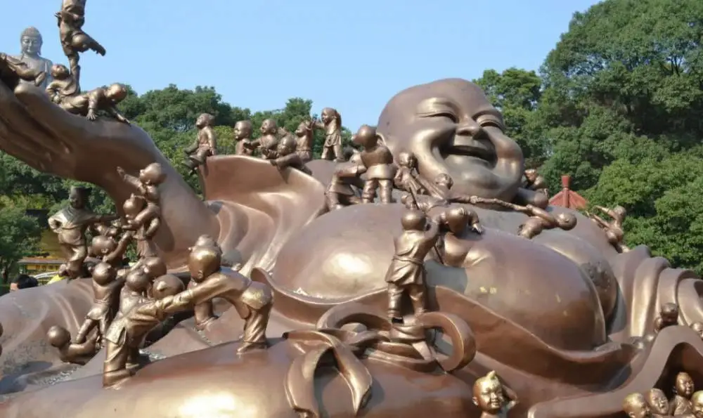 成都户外精神堡垒导视牌 四川资阳 不锈钢花箱制作 清华美院设计团队