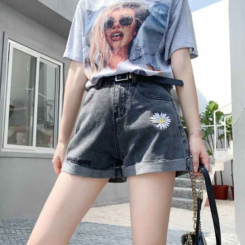 青海西宁5元以下服装批发韩版百搭宽松高腰阔腿大码学生宽松弹力卷边地摊儿童衣服批发厂家直销