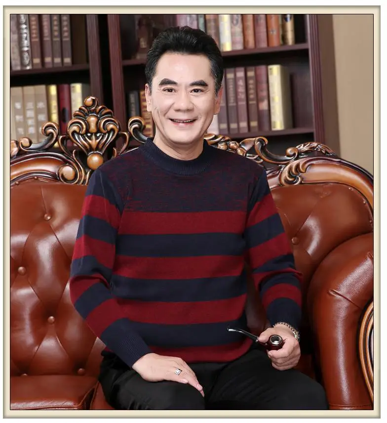 成都便宜地摊货源批发中老年男针织毛衣上衣爸爸秋装40岁中年毛衣3元外贸库存处理