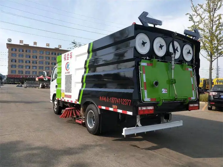淄博负压吸尘车 进口山猫清扫车 杭州电动扫地车价格行情