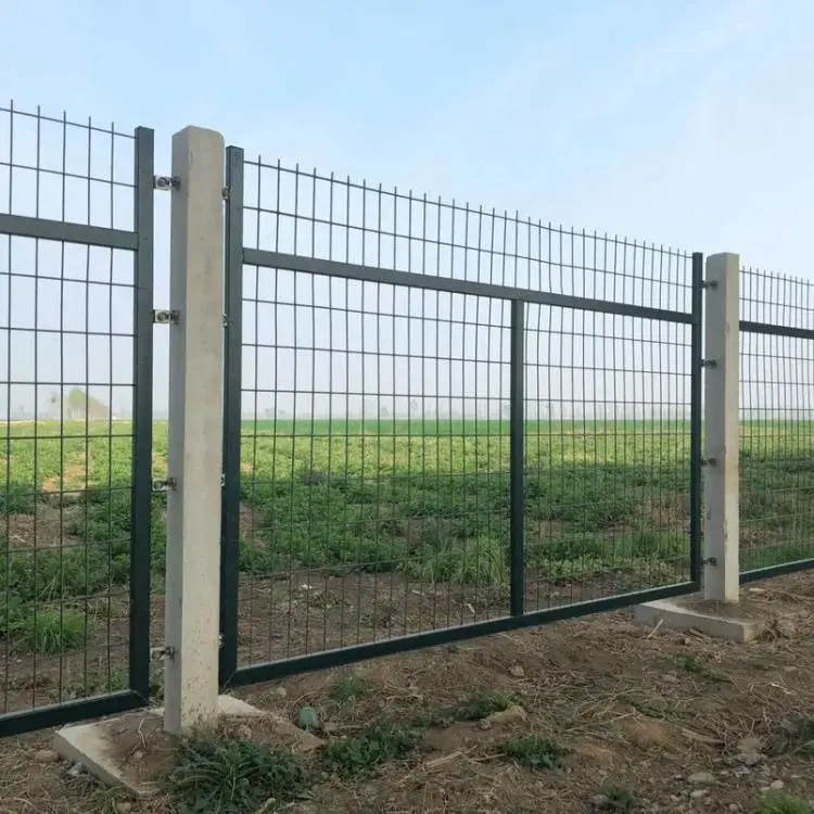 8002高铁线路围栏网 镀锌角铁 用于桥梁铁路两侧警示隔断