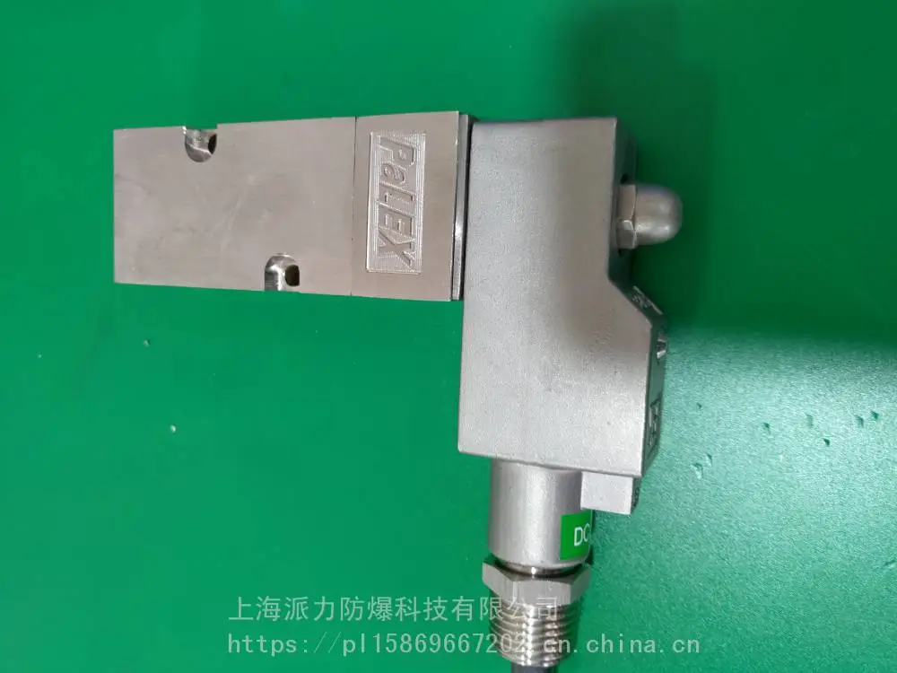 气动元件。气动换向阀，防爆回讯器。气动三联件