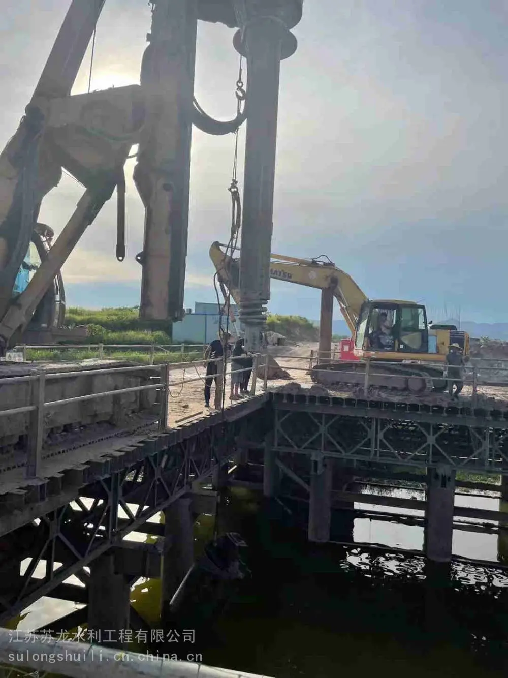 济宁市护坡破损模袋修复施工-水下切割施工-本地水下工程施工