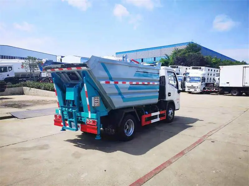 4吨垃圾车 容积2立方勾臂垃圾车