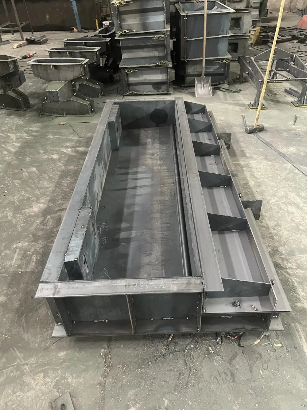 黄各庄镇隔音降噪遮板模具隔音墙基础模具 安装便捷 京伟