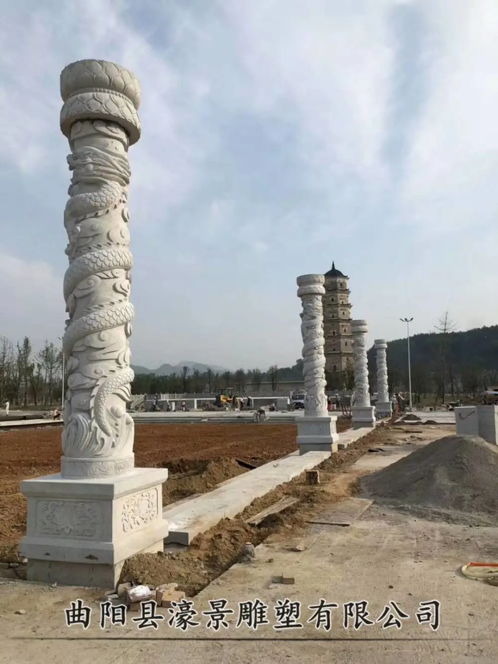 抚顺石雕双龙戏珠石柱子大理石盘龙柱价格批发定做厂家