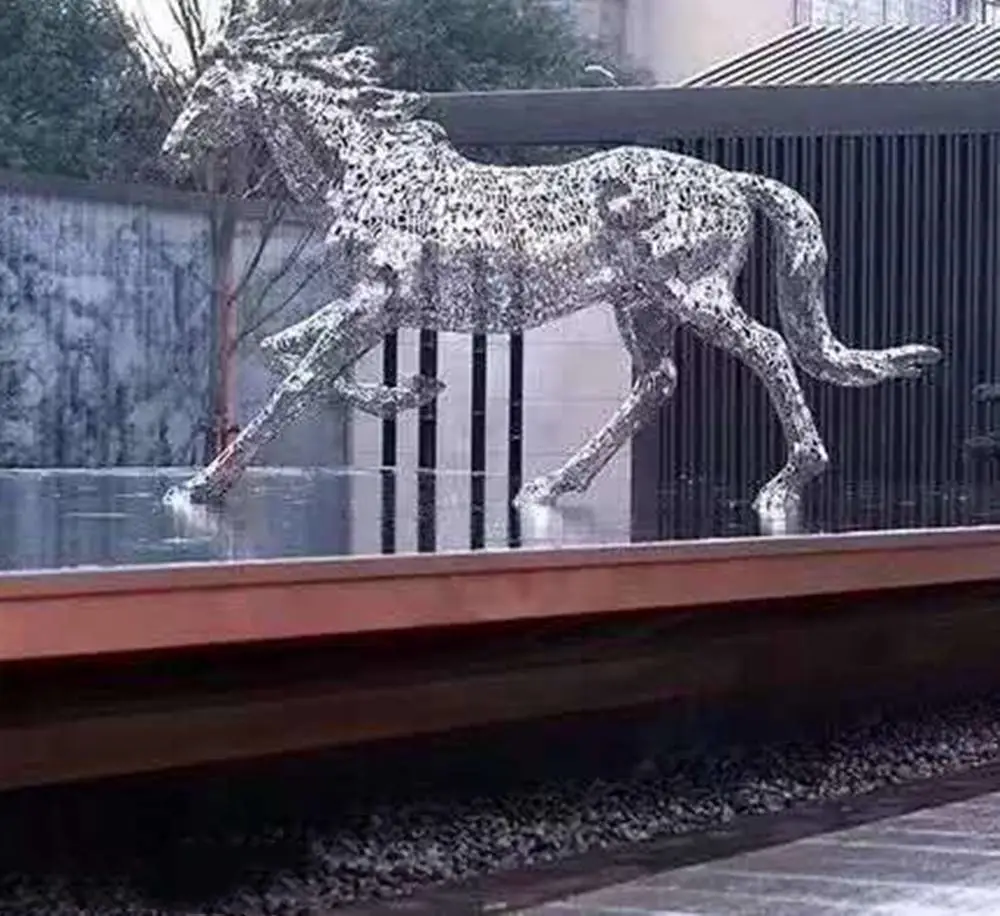 玻璃钢抽象动物雕塑|铜马艺术摆件