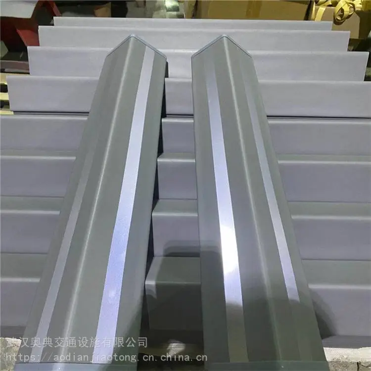 车库PU复合装饰护角 橡胶护墙角 可根据项目定制颜色