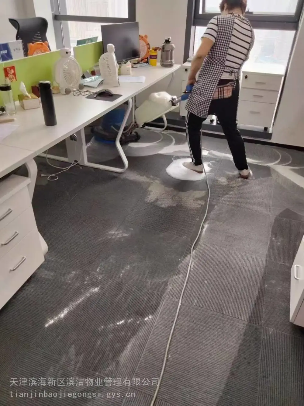 天津滨海新区塘沽小区保洁外包-办公室地毯清洁公司电话