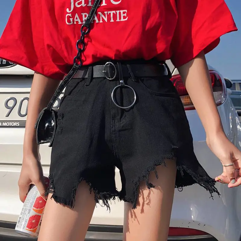 两三千在义乌能批发多少货夏季时尚潮流牛仔热裤长期批发5元外贸服装