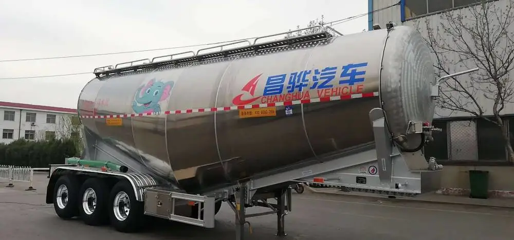 铝合金粉粒物料罐车发车