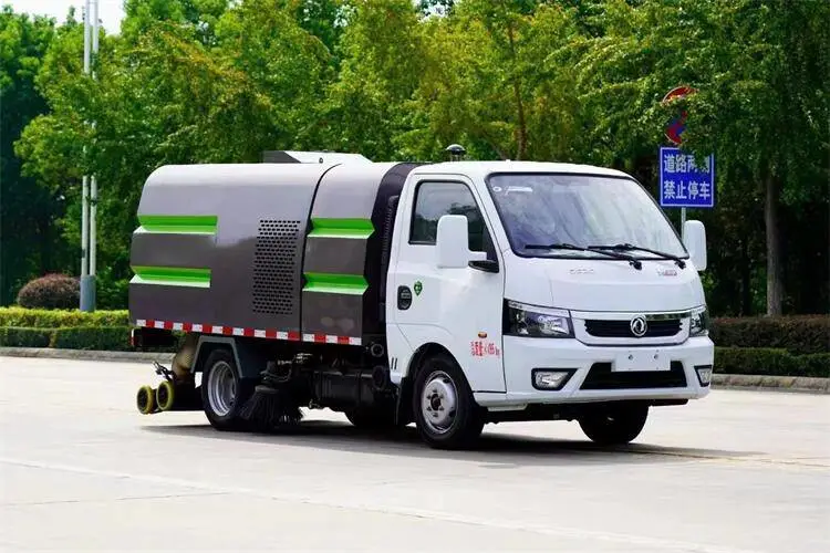 马路清扫车厂家 20吨扫路车多少钱 粉尘灰尘吸尘车
