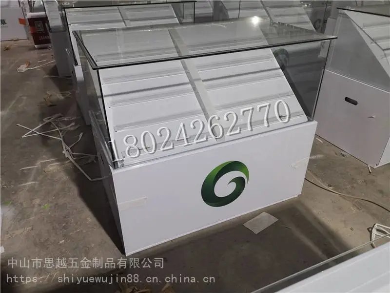 酒水商用酒杯架红酒酒架新款木质平面烟柜便利店玻璃展示柜