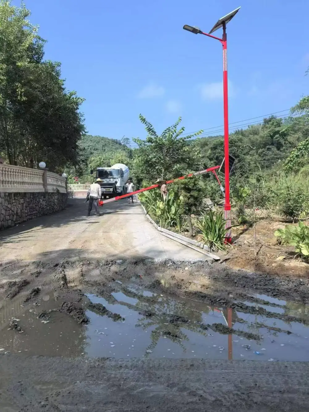 源头工厂供应名族特色太阳能路灯 回纹藏式文化雕花led太阳能路灯