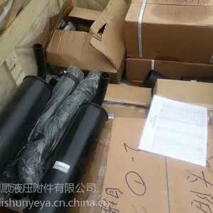 济宁山推***全车零部件 SD22推土机排气筒总成