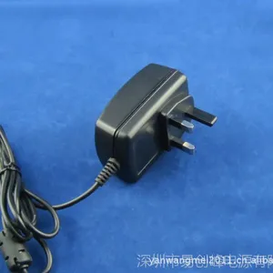 厂家直供优质12V2A插墙式电源 EN60950标准 英规电源