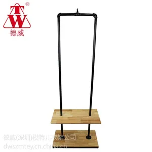 德威服饰陈列架 橡胶木板厂家订做 单件衣服展示架服装店精品挂架