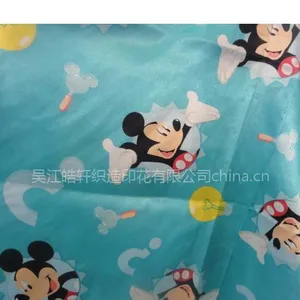 ��Ӧ����ѩ�ģ�ɫ����������Ƥ�ޣ�������䲼�����У��Ӷ�