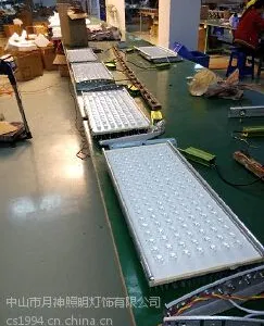 供应140瓦全灌胶投光灯