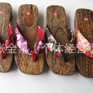方头绒居家拖鞋毛绒拖鞋.赖人拖鞋木屐批发.木拖鞋批发