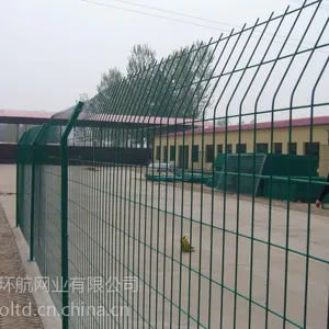 四川30公分折弯护栏|30公分30度折弯双边丝护栏|30度折弯双边丝护栏网一米多钱