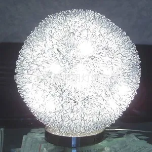 供应铝艺吊灯 线灯 铝台灯 五金水晶园球灯 壁灯 各种铝丝球
