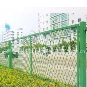 供应高速路广西护栏网 广西铁路护栏网 广西场地护栏网 广西阳台护栏网 广西小区护栏网 广西工厂护栏网