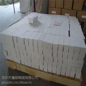 供应耐磨陶瓷 氧化铝衬砖 耐磨氧化铝陶瓷衬砖 高铝衬砖 化工输送设备