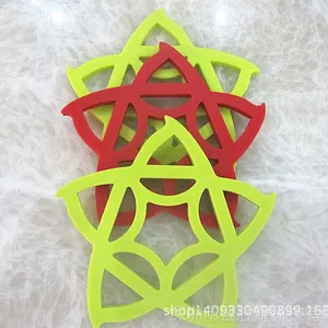 2014热销硅胶餐垫 不规则纯色家居硅胶隔热餐垫 防滑硅胶杯垫批发