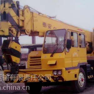 供应低价处理04年东岳25吨四节臂吊车