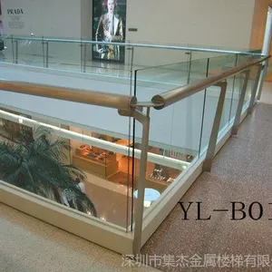 供应深圳pvc 道路护栏 新型护栏 厂家 高速护栏 市政护栏 建筑护栏