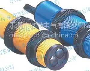 供应漫反射光电开关 E3F-DS10C4
