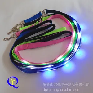 供应LED狗绳 发光狗绳 闪光狗绳 宠物夜行必备安全牵引带 宠物用品批发