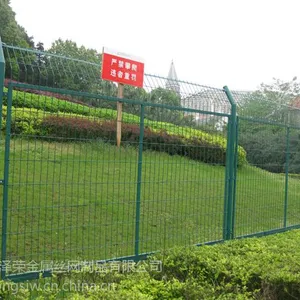 品牌框架护栏网 优质框架护栏网 泽荣金属制品 行业N0.1
