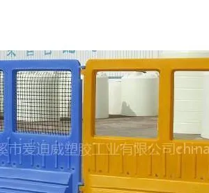 供应供应交通护栏,隔离栏,交通安全设施