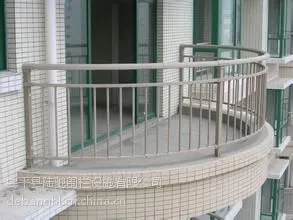 供应***工厂供应 热镀锌栏杆 护栏 阳台栏杆